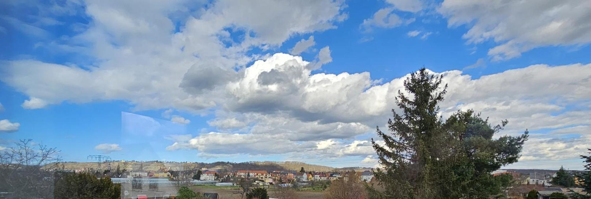 Sehr Schoenes Und Grosses Haus In Dresden - Partys Und Andere Feierlichkeiten Sind Wegen Eventueller Laermbelaestigung Nicht Gestattet Dış mekan fotoğraf